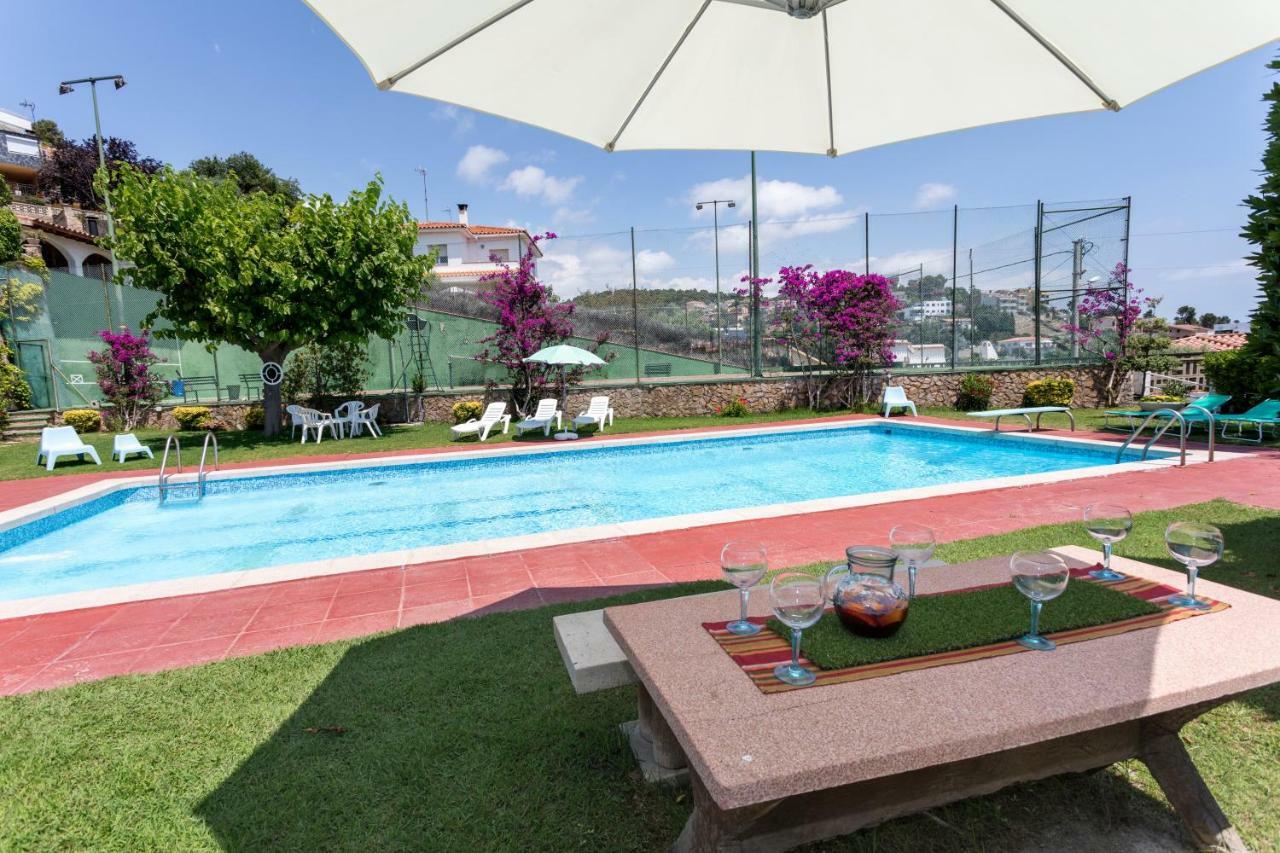 Costa Maresme Apartment Санта-Сусанна Экстерьер фото